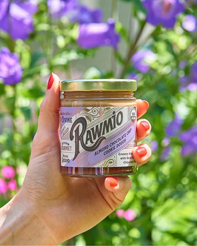 Rawmio Organic Almond Chocolate Chip Cookie Dough Spread | rawguru.com Rawmio Organic Almond Chocolate Chip Cookie Dough Spread | rawguru.com